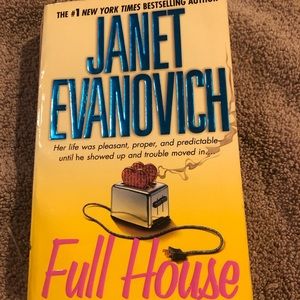 Janet Evanovich Full House book. Used in good condition.